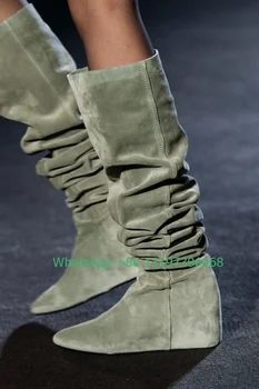 Женские темно-зеленые замшевые сапоги до колена на танкетке, элегантные ботинки с т-образным вырезом, обувь с острым носком, летняя повседневная модельная обувь, сапоги большого размера