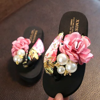 Новые пляжные тапочки для девочек, детские модные тапочки с цветочным рисунком, женская домашняя обувь, шлепанцы для детей и мам, удобные сандалии B711