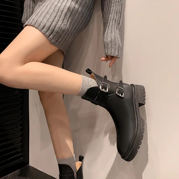 2023 Осенне-зимняя женская обувь, Женские ботинки на платформе с круглым носком, ботильоны из натуральной кожи, Мотоциклетные ботинки из натуральной кожи